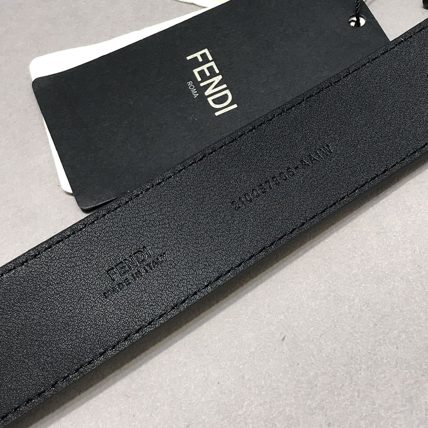 FENDI Designer Belt Men Belts Women's Brand Belt FF Is A Casual And Smooth Belt With Rivets And Three-Dimensional F-Buckles Made Of Wool Leather And Animal Print Patterns Suitable For Both Men And Women It Is 4.0 Centimeters Wide And Comes With A Box