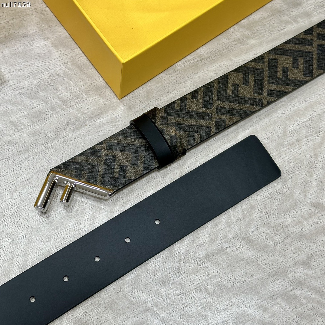 FENDI Unisex Casual Waist Belt Width 4.0cm Double Loop Front and Back Waist Belts F Nail Buckle Black Cuoio Romano Leather Material Back Fabric with Tobacco Yellow and Black FF Pattern Black Enamel Metal Finish Fashionable Classic Versatile Style