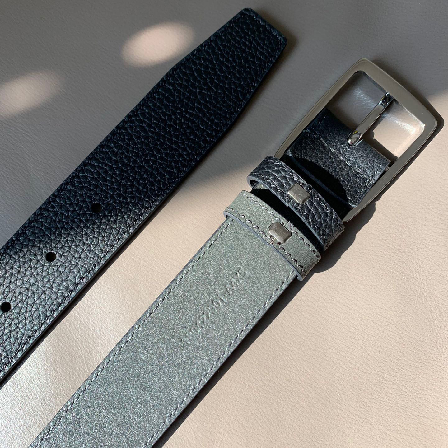 FENDI Men's Casual Needle Buckle Width 3.5cm Belt Comes with Two Belt Rings, One Adorned with Metal Nameplate and Engraved with FF Pattern Two tone Design Black Cuoio Romano Leather Material Gray Calf Inner Lining