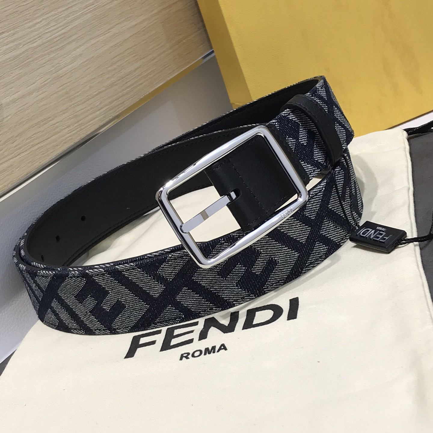 FENDI Designer Belt Men Belts Women's Brand Belt Denim Presbyopia Twill F Logo Design Belt Letter Needle Buckle With Iconic, Imported Calf Leather Luxury Belt Length 100-125cm Width Of 3.5 Cm And With Box