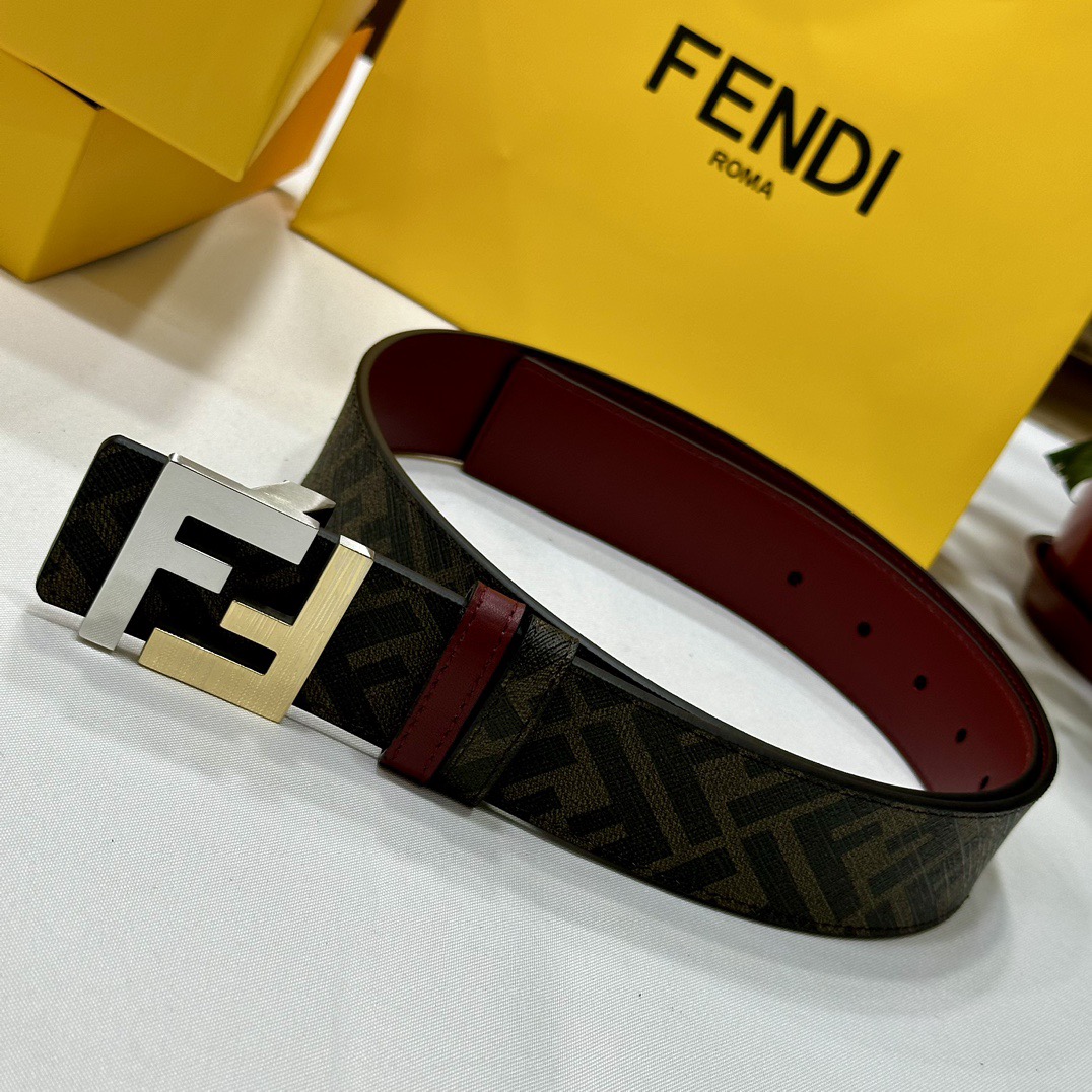 FENDI Leather It Has A Thick Touch With Clear And Distinct Printing Patterns It Is A Fashionable And Classic Men's Belt A Designer Belt A Casual And Smooth Buckle Belt For Both Women And Men With A Width Of 4.0 Cm And With Box