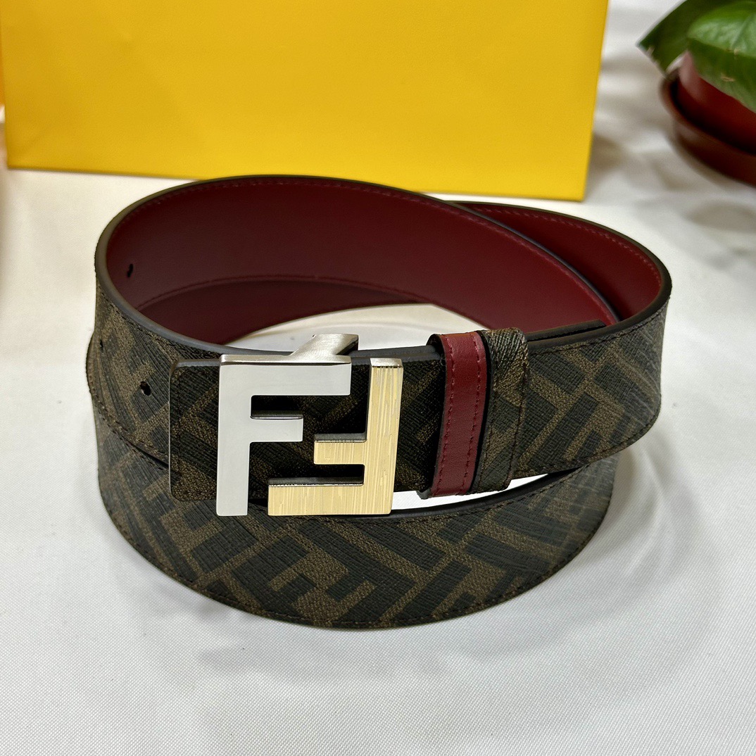 FENDI Leather It Has A Thick Touch With Clear And Distinct Printing Patterns It Is A Fashionable And Classic Men's Belt A Designer Belt A Casual And Smooth Buckle Belt For Both Women And Men With A Width Of 4.0 Cm And With Box