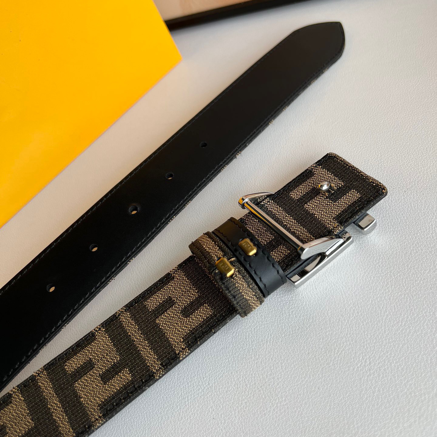 FENDI Designer Belt Mens Belts Womens Brand Belt Luxury Belt Length 100-125cm Woman Men Belt Fashion Classics Casual Letter Smooth Buckle Designer High Quality Belt