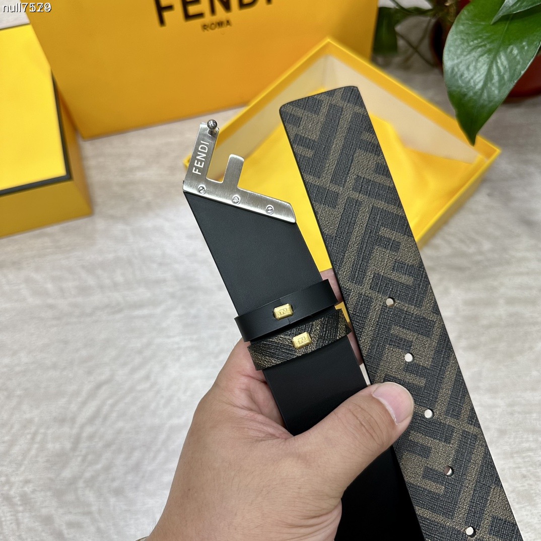FENDI Unisex Casual Waist Belt Width 4.0cm Double Loop Front and Back Waist Belts F Nail Buckle Black Cuoio Romano Leather Material Back Fabric with Tobacco Yellow and Black FF Pattern Black Enamel Metal Finish Fashionable Classic Versatile Style