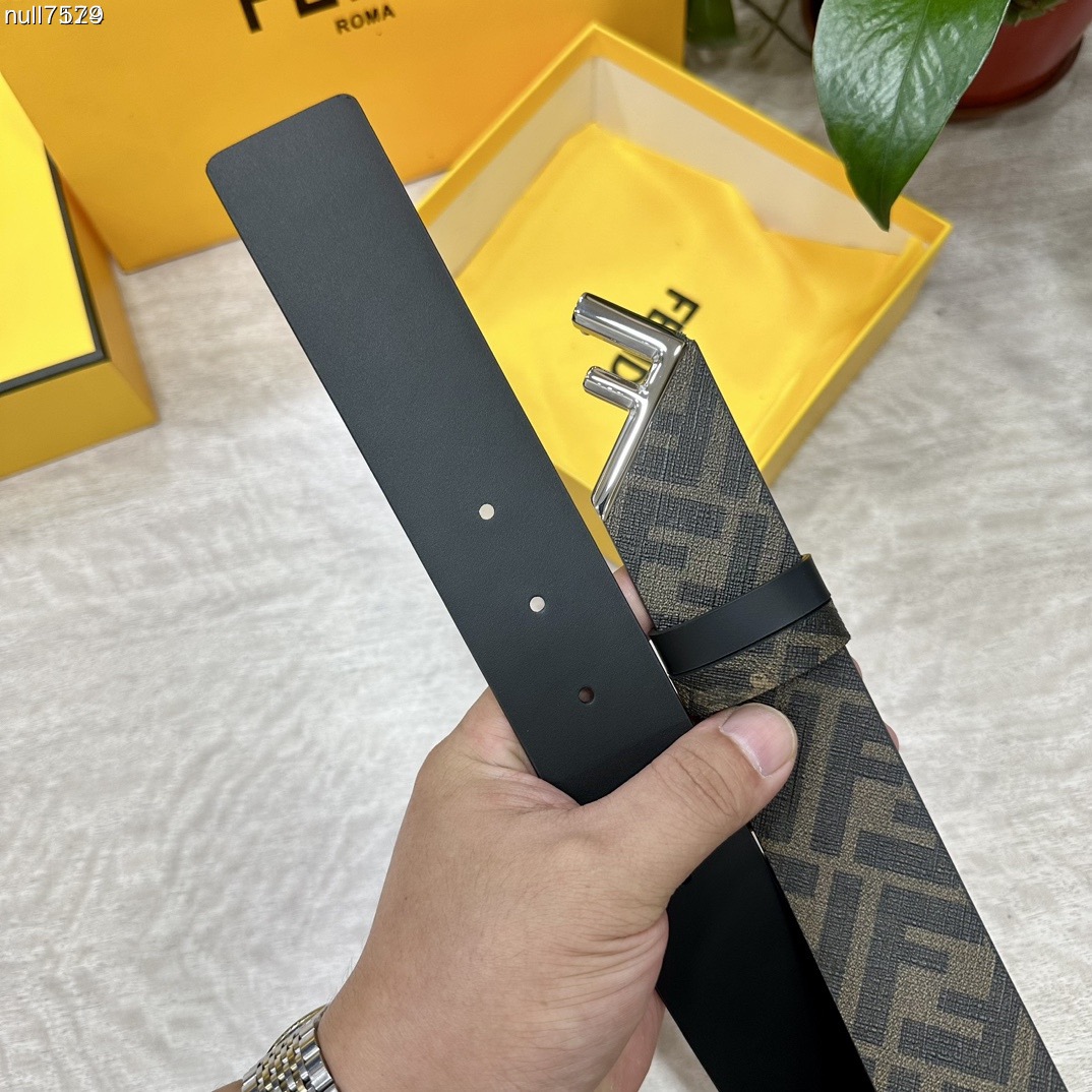 FENDI Unisex Casual Waist Belt Width 4.0cm Double Loop Front and Back Waist Belts F Nail Buckle Black Cuoio Romano Leather Material Back Fabric with Tobacco Yellow and Black FF Pattern Black Enamel Metal Finish Fashionable Classic Versatile Style