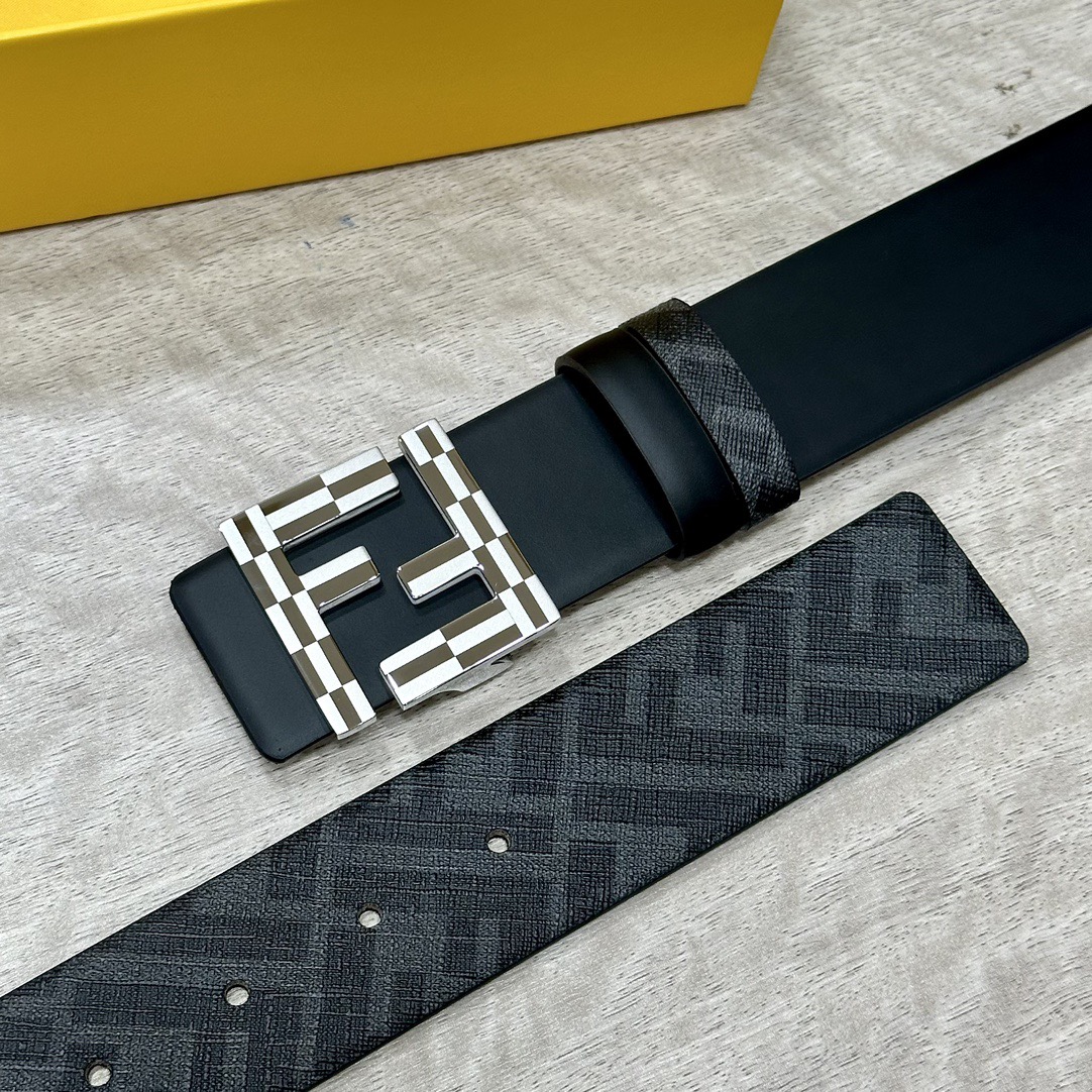 FENDI Leather It Has A Thick Touch With Clear And Distinct Printing Patterns It Is A Fashionable And Classic Men's Belt A Designer Belt A Casual And Smooth Buckle Belt For Both Women And Men With A Width Of 4.0 Cm And With Box