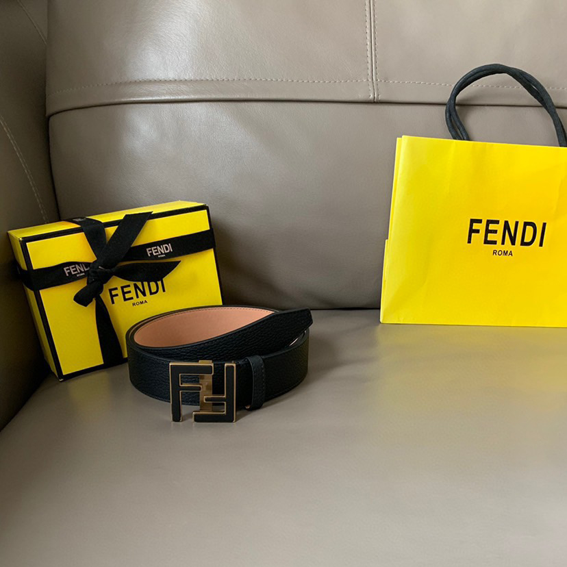FENDI Unisex Casual Waist Belt Width 4.0cm Made Of Cowhide Material With A Width Paired With The Iconic Double F-Color Buckle Casual And Versatile Low-Key Luxury