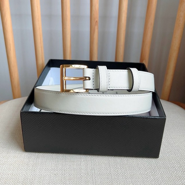Prada Belts For Women Designer Belt Exudes A Simple Yet Exquisite Elegance The Enamel Coated Metal Triangle Logo At The Tip Showcases Its Iconic Design And Is An Ideal Accessory For Ada's Women's Ready To Wear Collection Measuring 2.5cm In Width