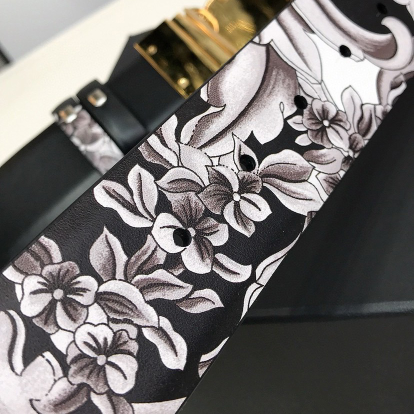 Versace Designer Belt Men Belts Women's Brand Belt Luxury Double-Sided Belt Features Silver Baroque Print On One Side And The Same Color Scheme On The Other Side. Featuring The Iconic Medusa Hardware Buckle On The Front