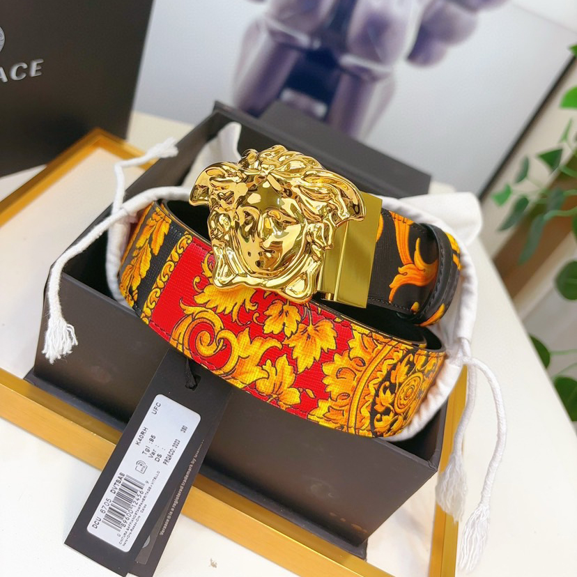 Versace Leather It Has A Thick Touch With Clear And Distinct Printing Patterns It Is A Fashionable And Classic Men's Belt A Designer Belt A Casual And Smooth Buckle Belt For Both Women And Men With A Width Of 4.0 Cm And With Box