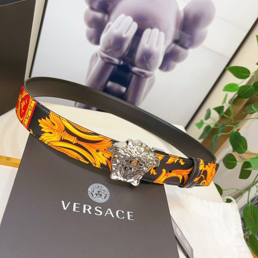 Versace Leather It Has A Thick Touch With Clear And Distinct Printing Patterns It Is A Fashionable And Classic Men's Belt A Designer Belt A Casual And Smooth Buckle Belt For Both Women And Men With A Width Of 4.0 Cm And With Box