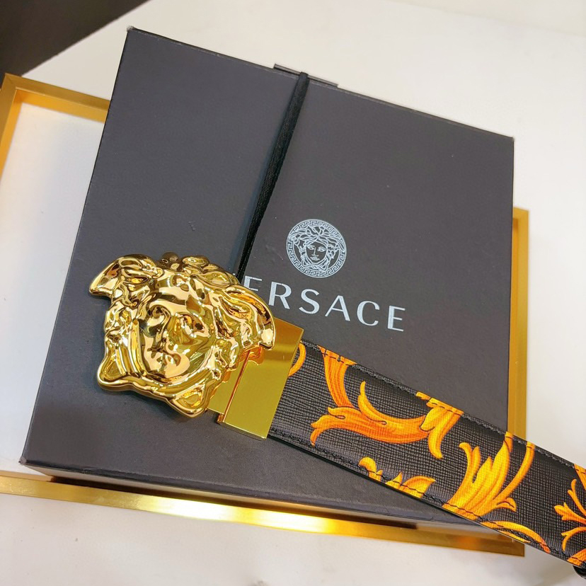 Versace Leather It Has A Thick Touch With Clear And Distinct Printing Patterns It Is A Fashionable And Classic Men's Belt A Designer Belt A Casual And Smooth Buckle Belt For Both Women And Men With A Width Of 4.0 Cm And With Box
