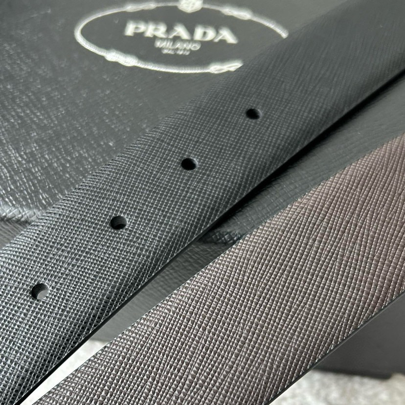 Prada Men's Business And Leisure Double Sided Belt Width 3.4cm Made Of Double Sided Saffiano Black With Coffee Head Leather Prada Logo Engraved In Elliptical Polished Steel Metal Buckle Contrasting Color Belt Loop Exquisite And Elegant