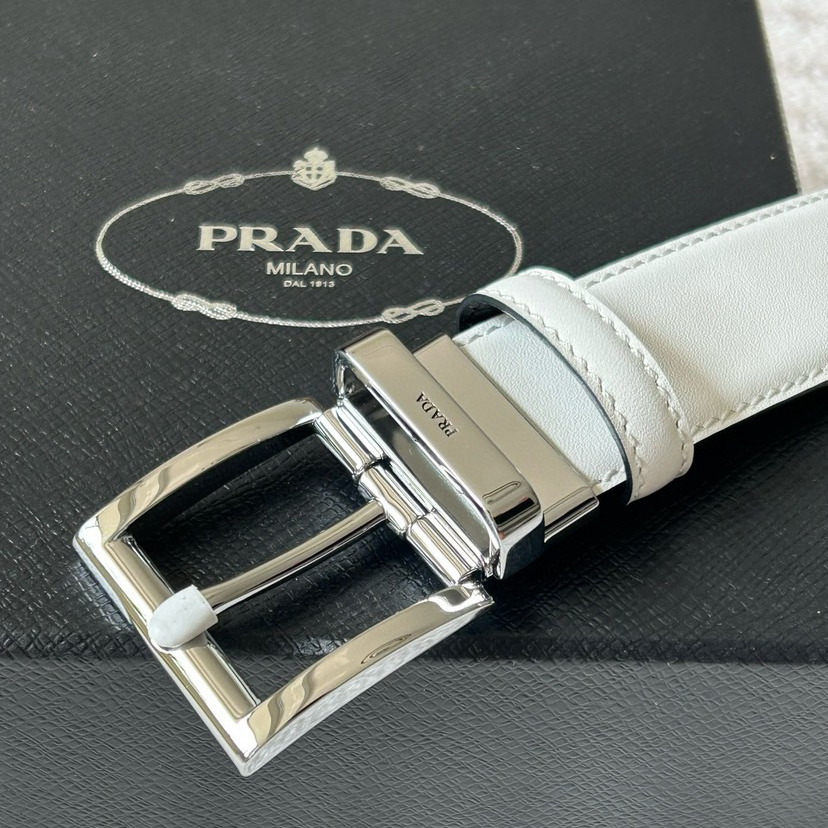 Prada Designer Belt Men Belts Women's Brand Belt The Gorgeous Leather Belt Releases A Simple Yet Exquisite Enamel Metal Triangle Logo At The Tip Showcasing The Iconic Women And Men With A Width Of 3.5cm And With Box