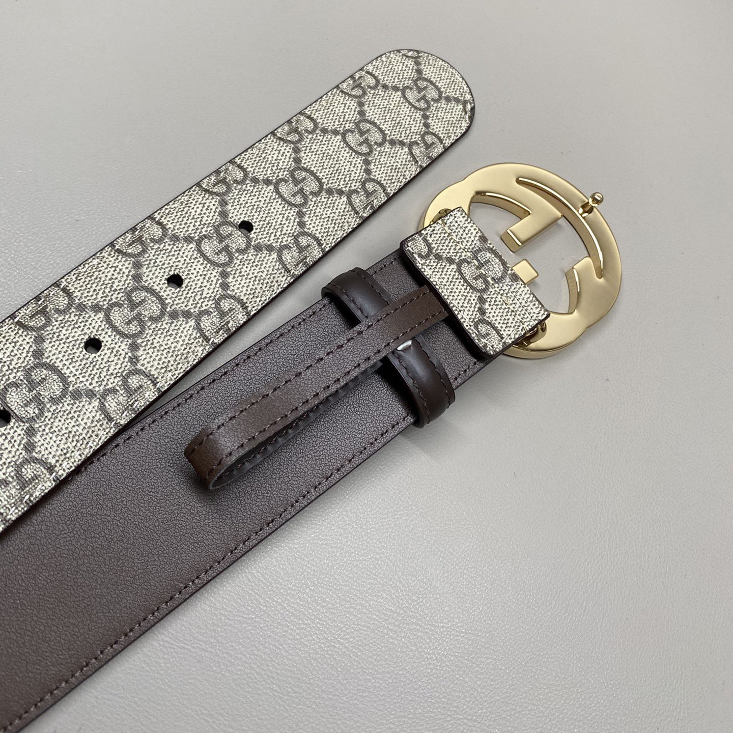 Gucci Leather It Has A Thick Touch With Clear And Distinct Printing Patterns It Is A Fashionable And Classic Men's Belt A Designer Belt A Casual And Smooth Buckle Belt For Both Women And Men With A Width Of 4.0cm And With Box