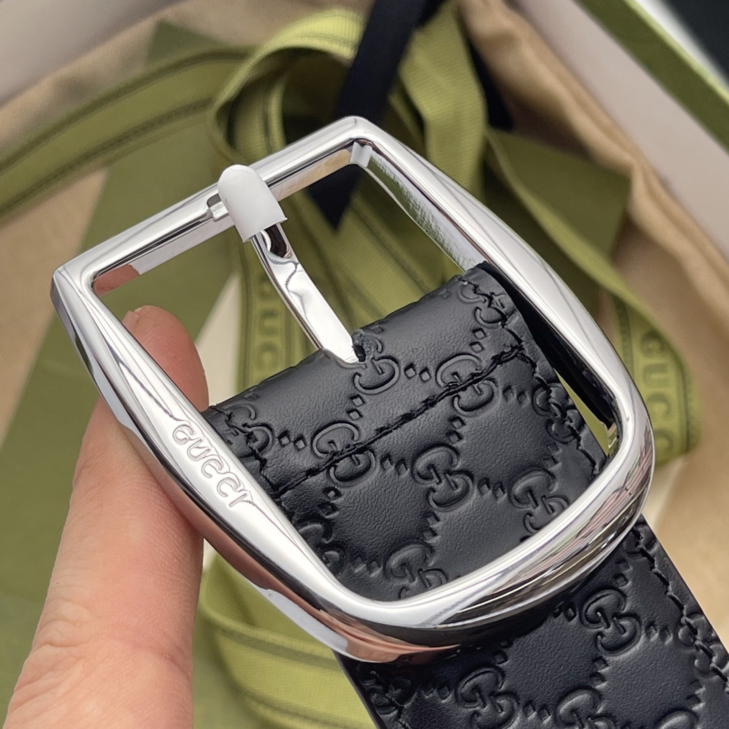 Gucci Leather It Has A Thick Touch With Clear And Distinct Printing Patterns It Is A Fashionable And Classic Men's Belt A Designer Belt A Casual And Smooth Buckle Belt For Both Women And Men With A Width Of 4.0cm And With Box