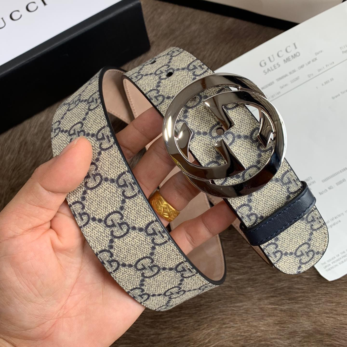 Gucci Leather It Has A Thick Touch With Clear And Distinct Printing Patterns It Is A Fashionable And Classic Men's Belt A Designer Belt A Casual And Smooth Buckle Belt For Both Women And Men With A Width Of 4.0cm And With Box