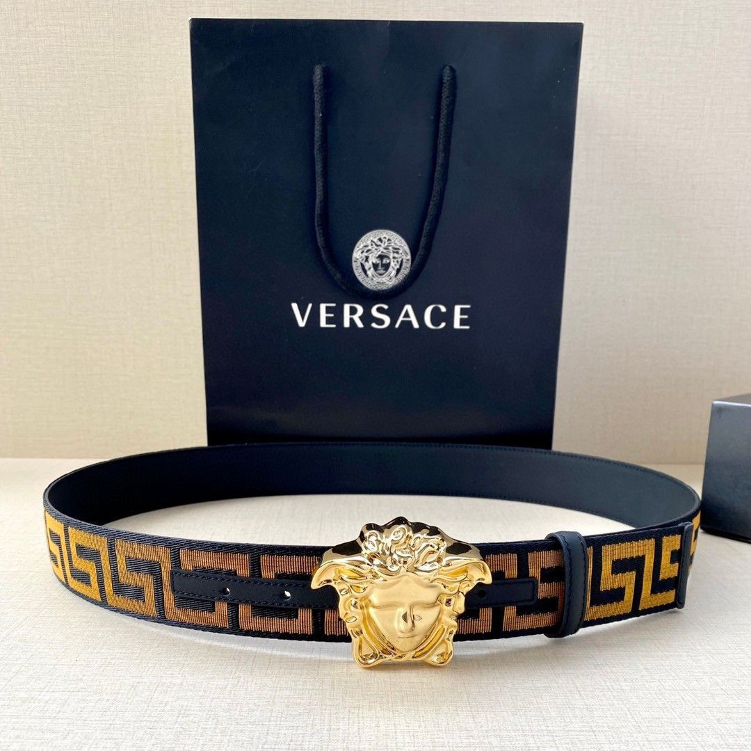 Versace Leather It Has A Thick Touch With Clear And Distinct Printing Patterns It Is A Fashionable And Classic Men's Belt A Designer Belt A Casual And Smooth Buckle Belt For Both Women And Men With A Width Of 4.0cm And With Box