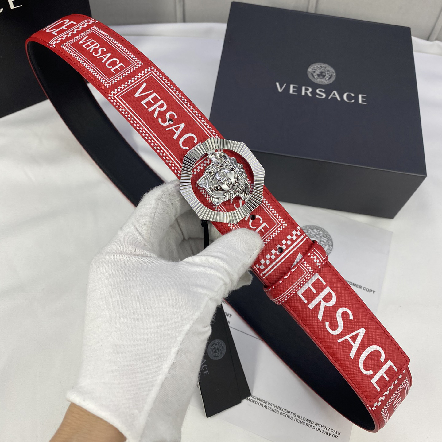 Versace Leather It Has A Thick Touch With Clear And Distinct Printing Patterns It Is A Fashionable And Classic Men's Belt A Designer Belt A Casual And Smooth Buckle Belt For Both Women And Men With A Width Of 4.0cm And With Box