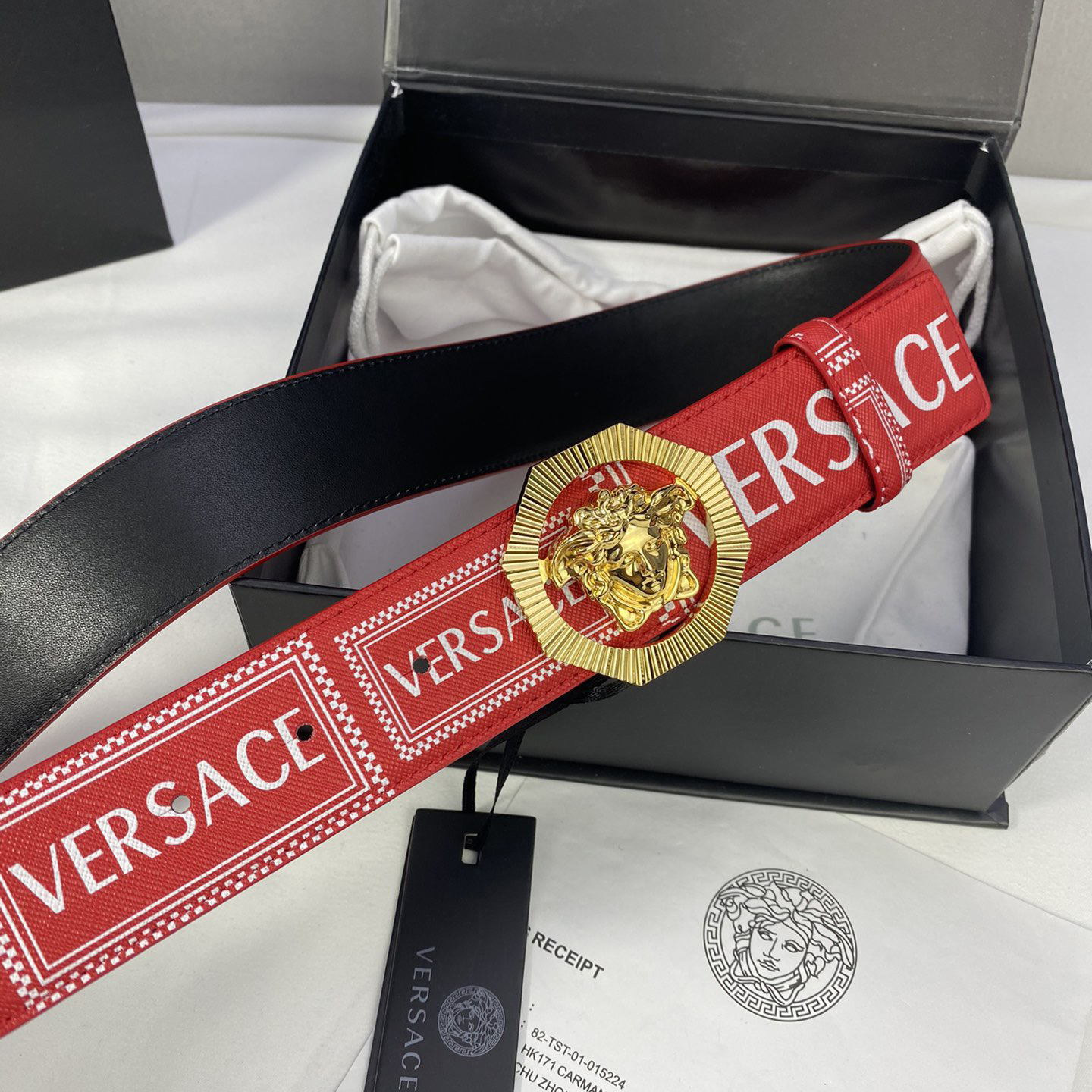 Versace Leather It Has A Thick Touch With Clear And Distinct Printing Patterns It Is A Fashionable And Classic Men's Belt A Designer Belt A Casual And Smooth Buckle Belt For Both Women And Men With A Width Of 4.0cm And With Box