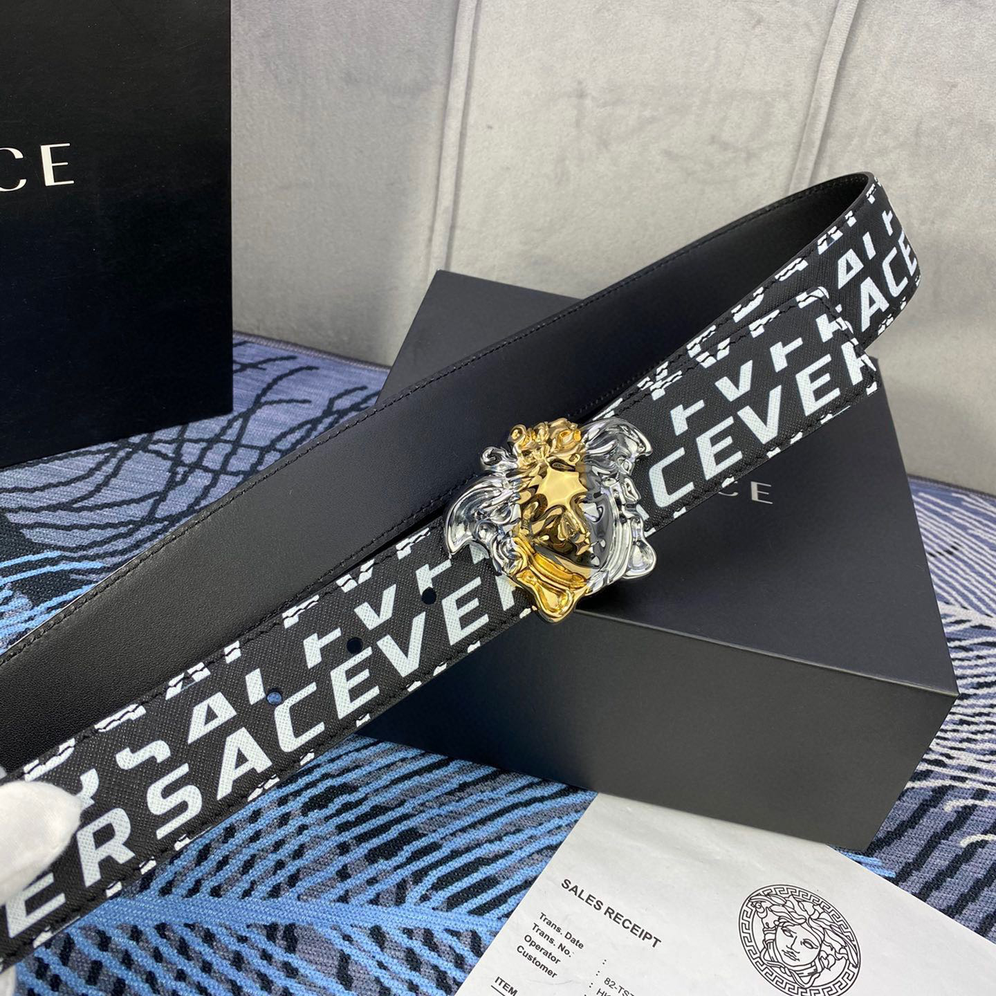 Versace Leather It Has A Thick Touch With Clear And Distinct Printing Patterns It Is A Fashionable And Classic Men's Belt A Designer Belt A Casual And Smooth Buckle Belt For Both Women And Men With A Width Of 4.0cm And With Box