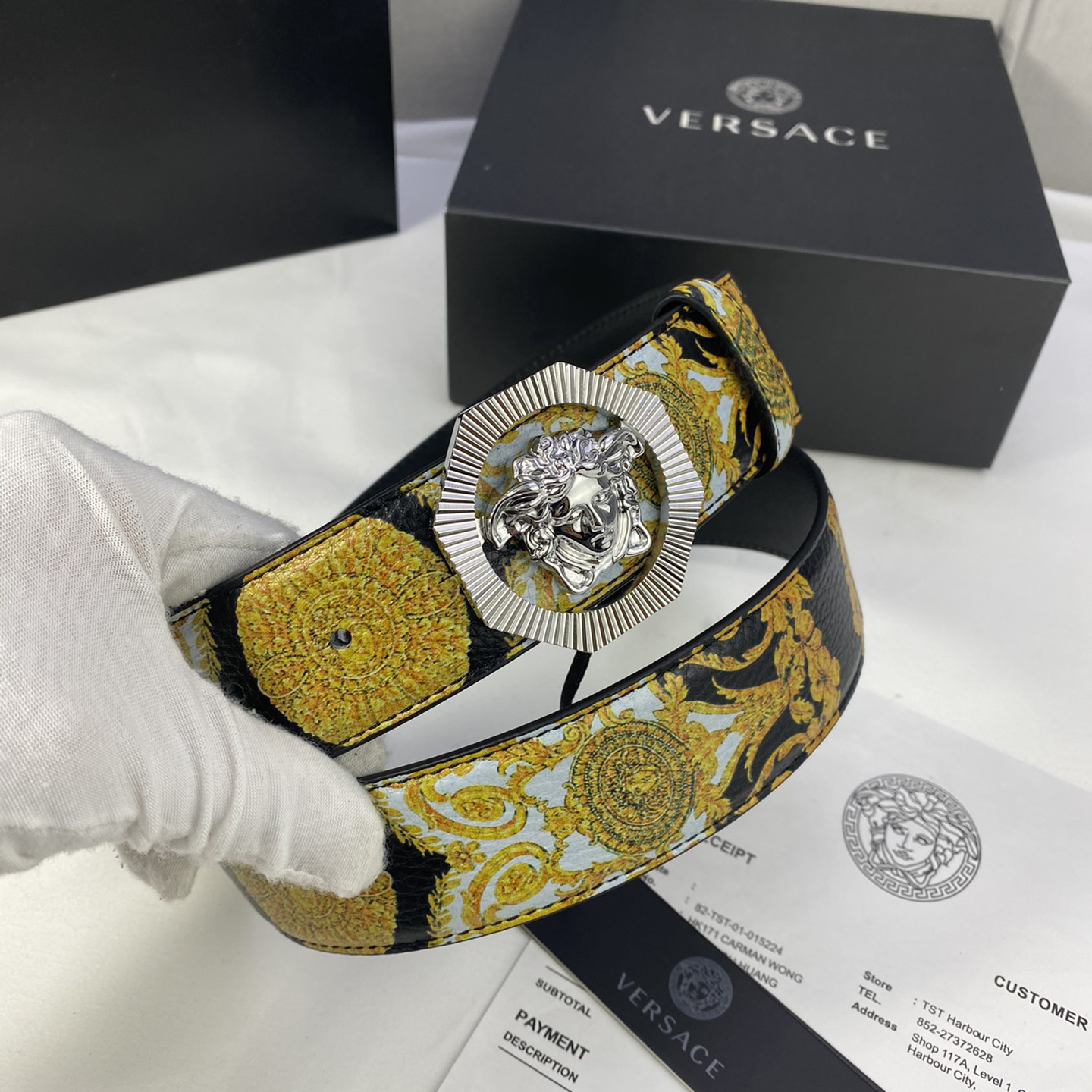 Versace Leather It Has A Thick Touch With Clear And Distinct Printing Patterns It Is A Fashionable And Classic Men's Belt A Designer Belt A Casual And Smooth Buckle Belt For Both Women And Men With A Width Of 4.0cm And With Box