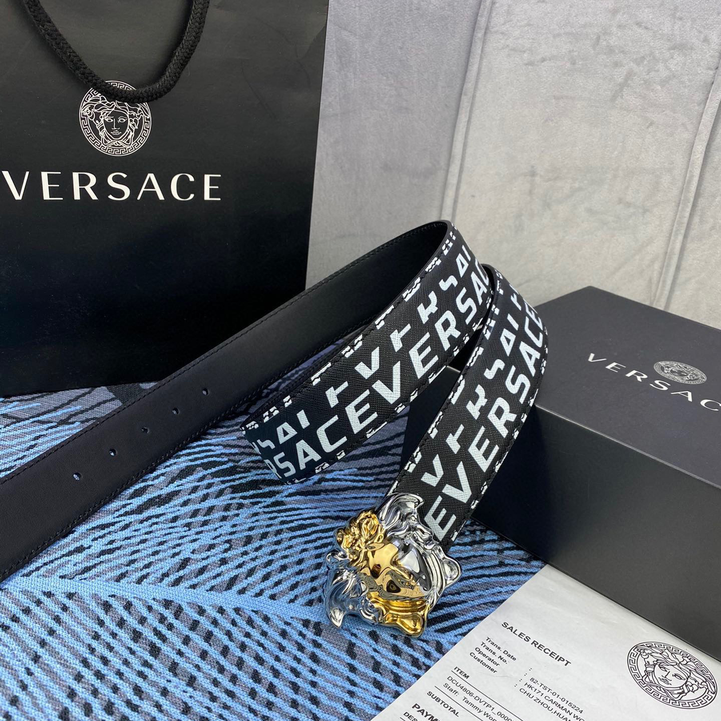 Versace Leather It Has A Thick Touch With Clear And Distinct Printing Patterns It Is A Fashionable And Classic Men's Belt A Designer Belt A Casual And Smooth Buckle Belt For Both Women And Men With A Width Of 4.0cm And With Box