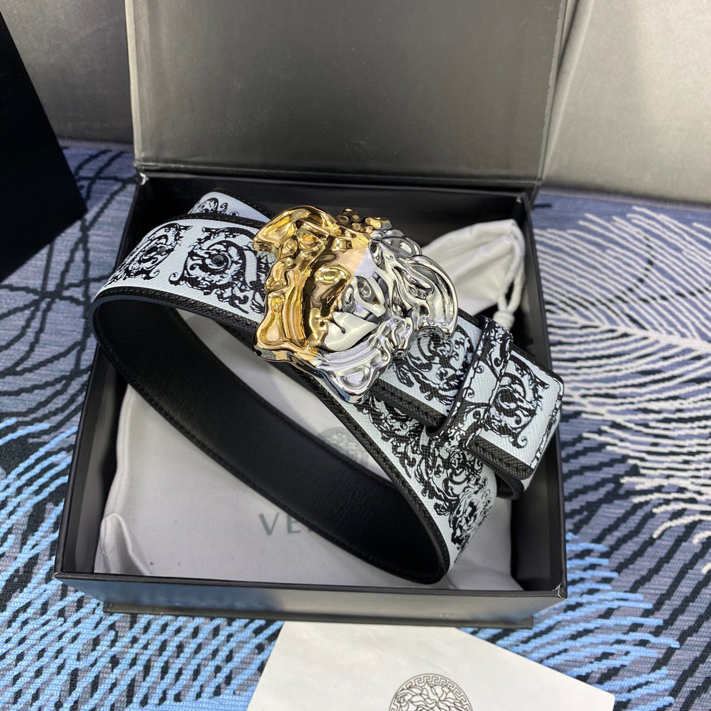 Versace Designer Belt Men Belts Women's Brand Belt With 3D Square Medusa Portrait Belt Buckle One Side Is Monochrome And The Other Side Is Decorated With The Brand's Iconic Print Woman Men Belt Fashion Designer High Quality Belt