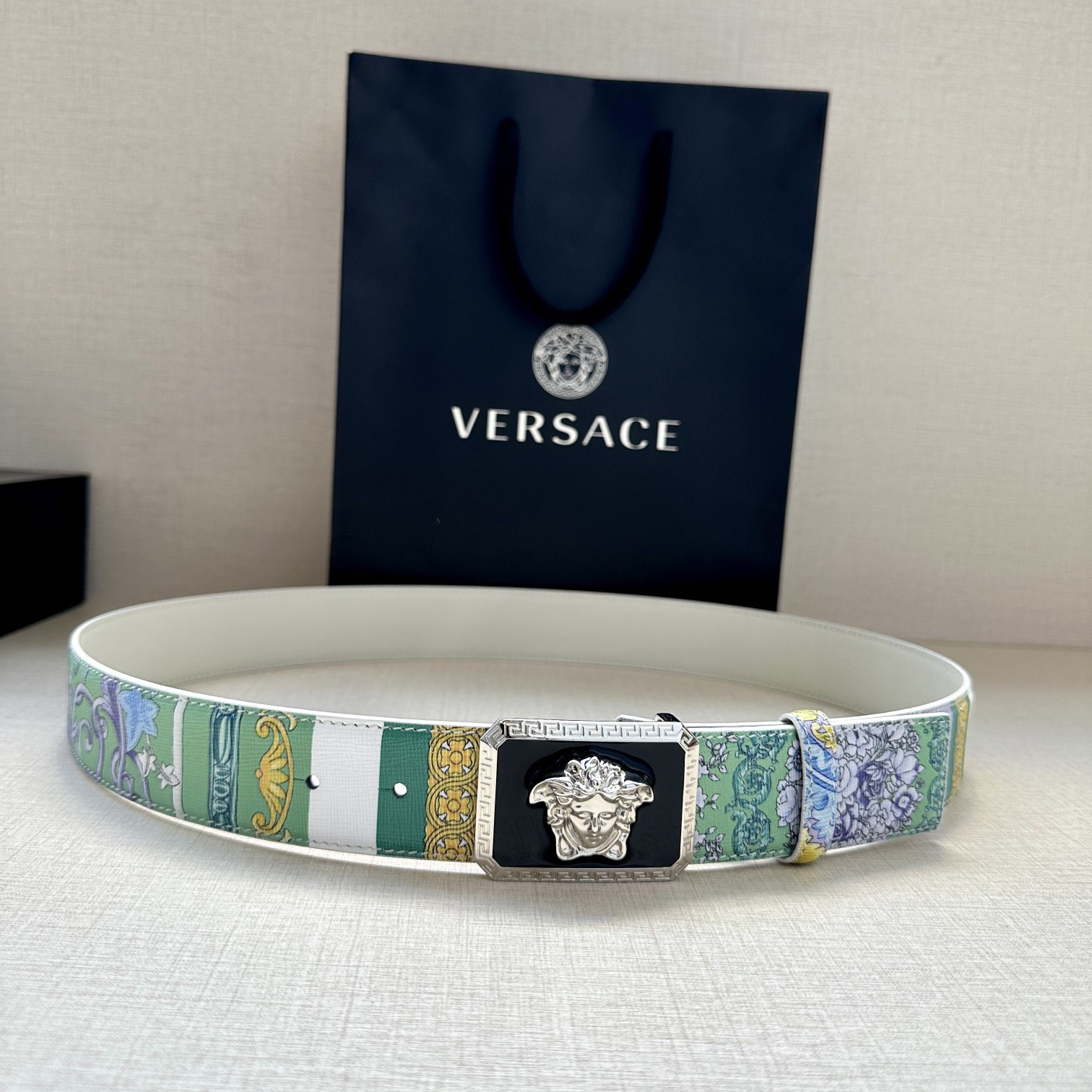 Versace Leather It Has A Thick Touch With Clear And Distinct Printing Patterns It Is A Fashionable And Classic Womens Belt A Designer Belt A Casual And Smooth Buckle Belt For Women With A Width Of 4.0cm And With Box