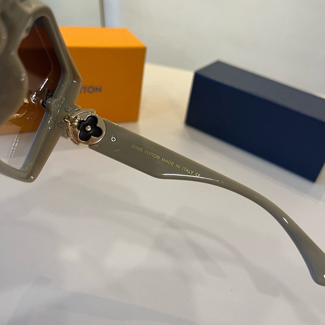 LV Sunglasses Fashion Glasses Frame Designer Sunglass Womens Anti-Radiation Polarized Lenses Mens Retro Eyeglasses With Box