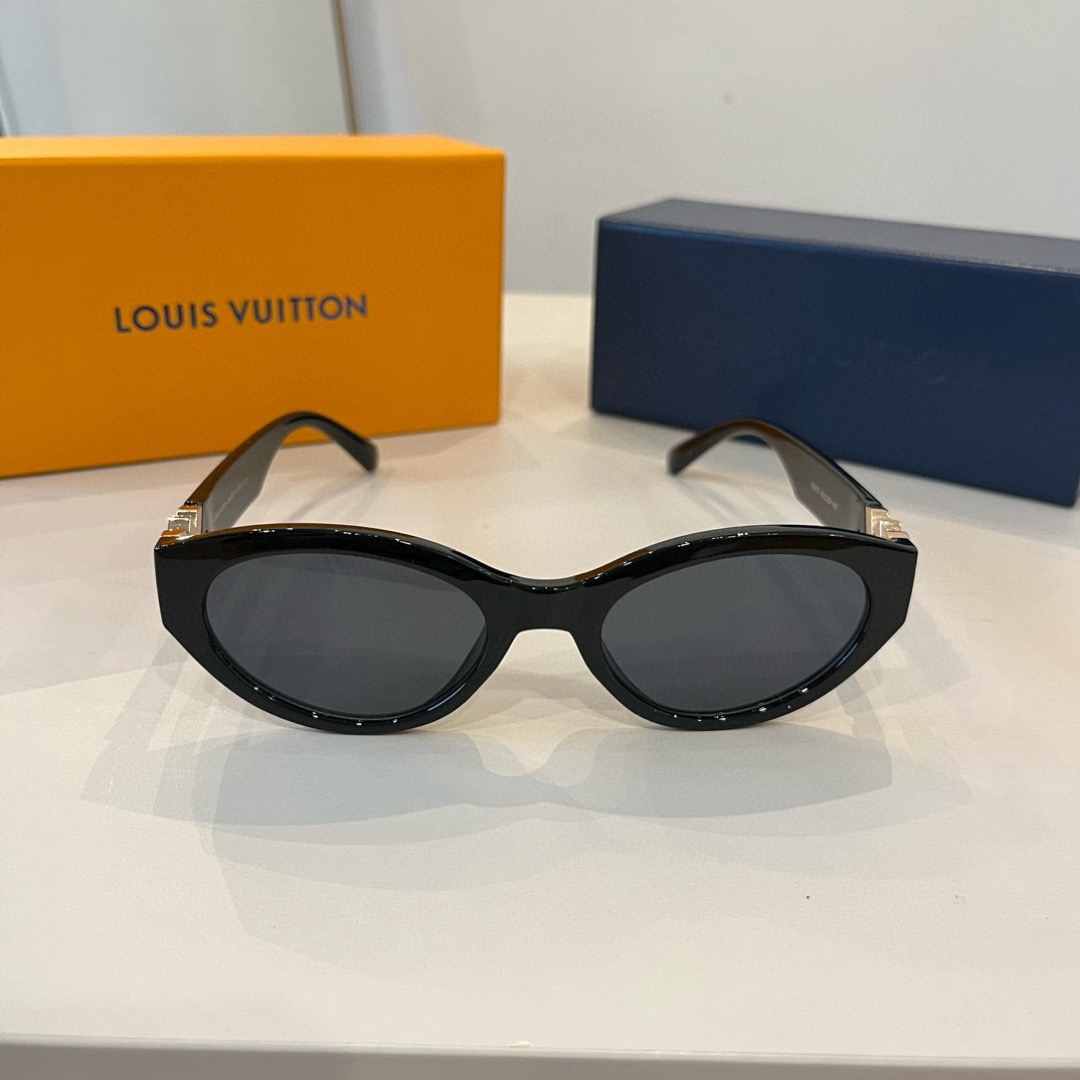 LV Sunglasses Fashion Glasses Oval Frame Designer Sunglass Womens Anti-Radiation Polarized Lenses Mens Retro Eyeglasses With Box