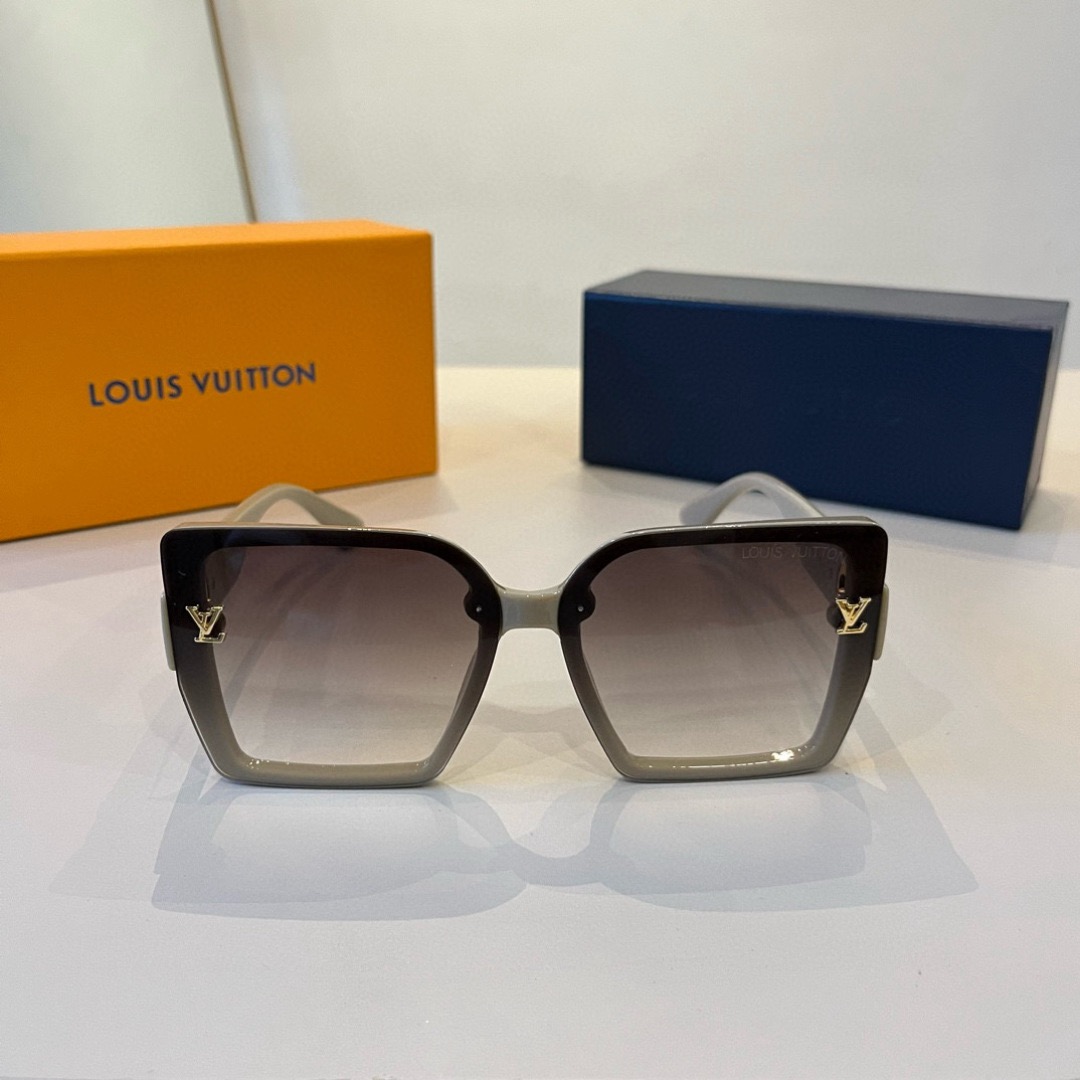 LV Sunglasses Fashion Glasses Frame Designer Sunglass Womens Anti-Radiation Polarized Lenses Mens Retro Eyeglasses With Box