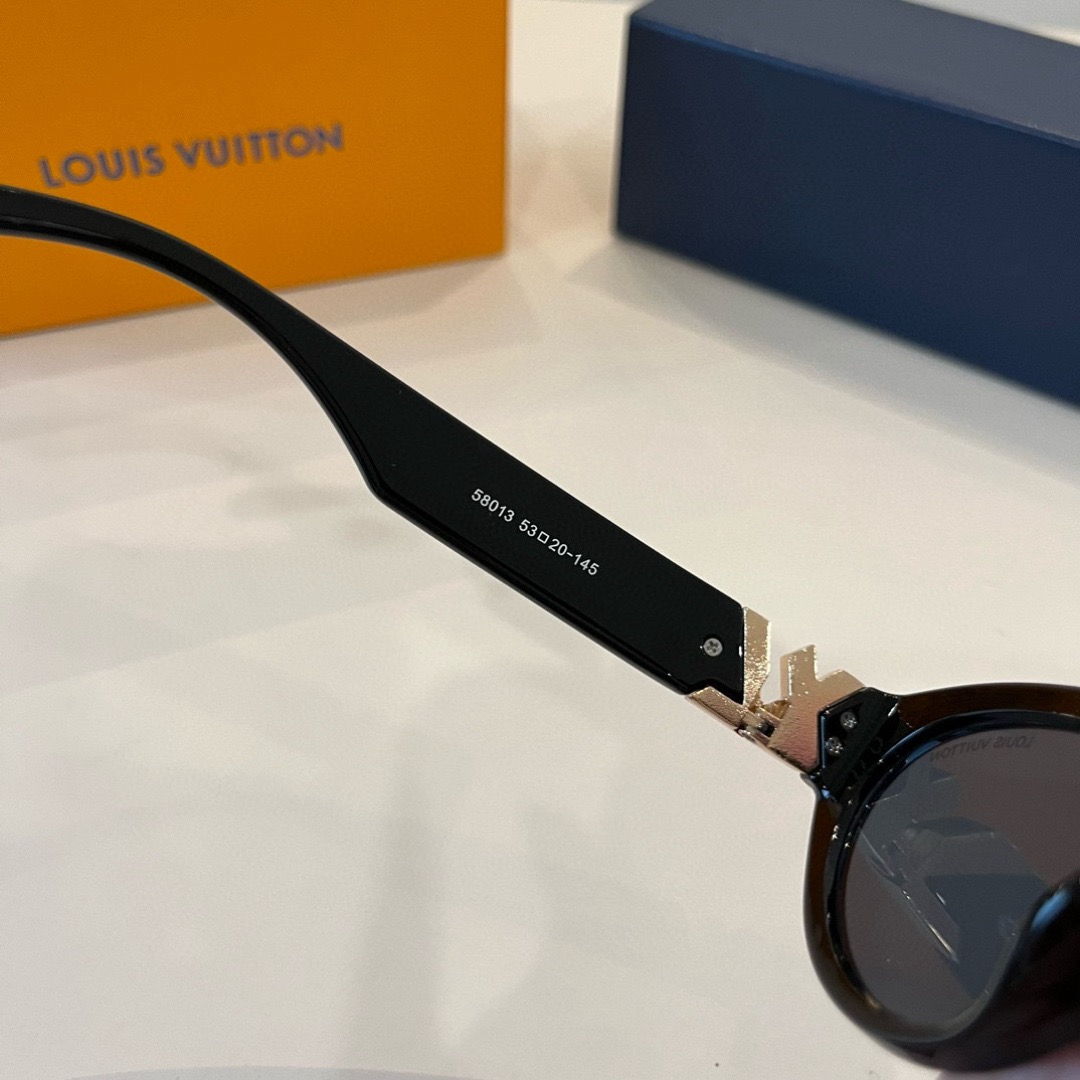 LV Sunglasses Fashion Glasses Oval Frame Designer Sunglass Womens Anti-Radiation Polarized Lenses Mens Retro Eyeglasses With Box