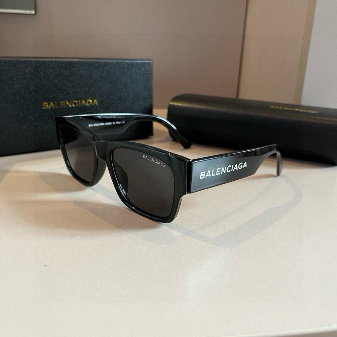 BALENCIAGA Top Sunglasses Fashion Glasses Oval Frame Designer Sunglass Womens Anti-Radiation Polarized Lenses Mens Retro Eyeglasses With Box