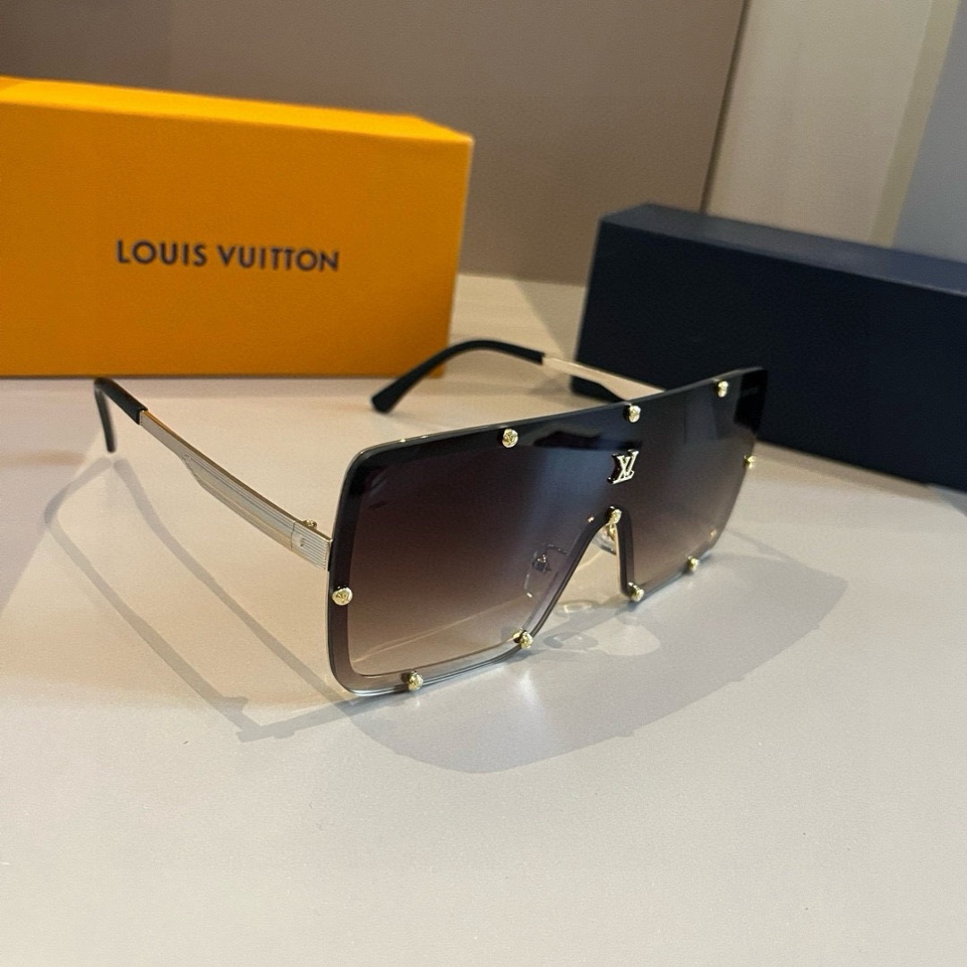 LV Designer Sunglasses Men For Women Oval Frame Metal Mirror Legs Sunglasses Retro Small Round Frame Sexy Little Women Fashion Luxury Glasses With Box