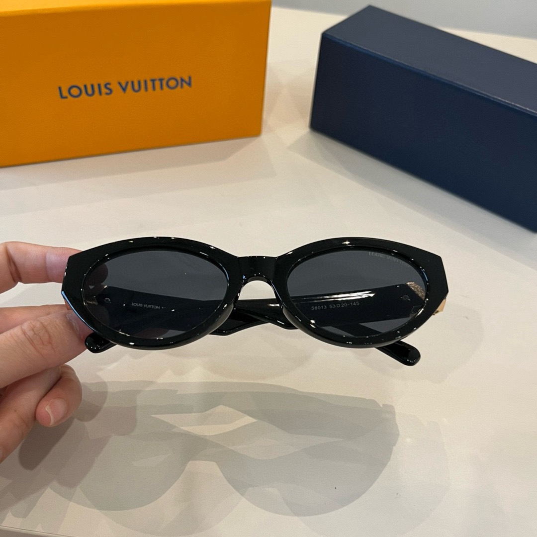 LV Sunglasses Fashion Glasses Oval Frame Designer Sunglass Womens Anti-Radiation Polarized Lenses Mens Retro Eyeglasses With Box