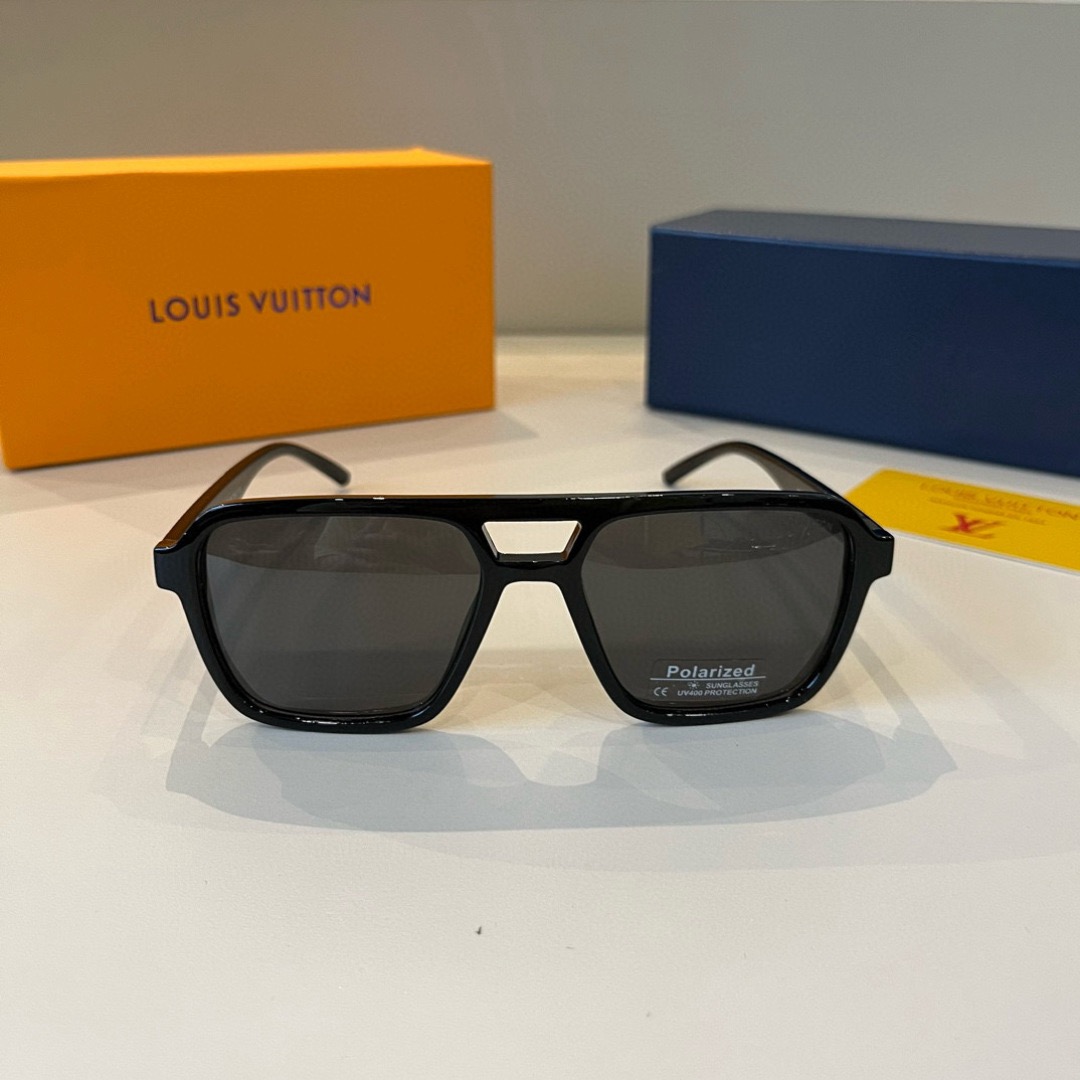 LV Sunglasses Fashion Glasses Frame Designer Sunglass Womens Anti-Radiation Polarized Lenses Mens Retro Eyeglasses With Box