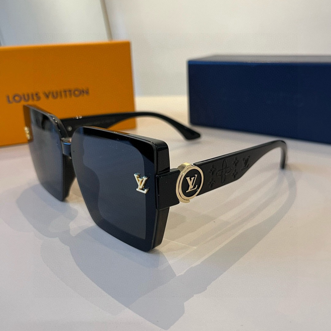 LV Sunglasses Fashion Glasses Frame Designer Sunglass Womens Anti-Radiation Polarized Lenses Mens Retro Eyeglasses With Box