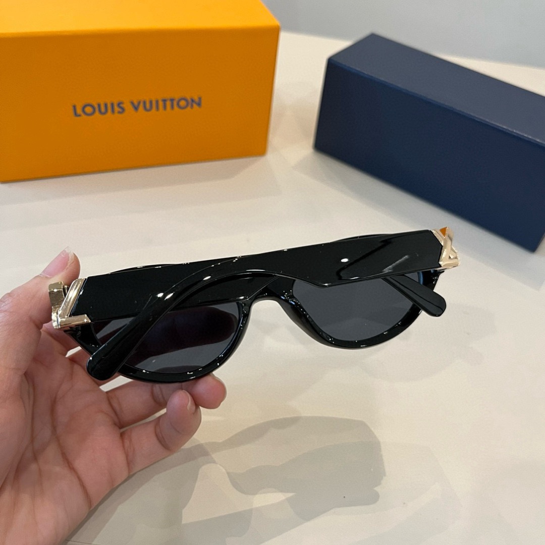 LV Sunglasses Fashion Glasses Oval Frame Designer Sunglass Womens Anti-Radiation Polarized Lenses Mens Retro Eyeglasses With Box