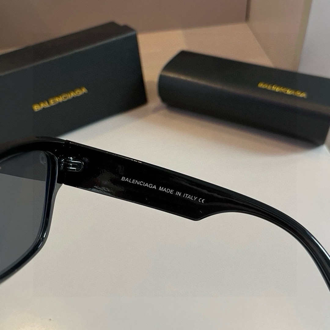 BALENCIAGA Top Sunglasses Fashion Glasses Oval Frame Designer Sunglass Womens Anti-Radiation Polarized Lenses Mens Retro Eyeglasses With Box