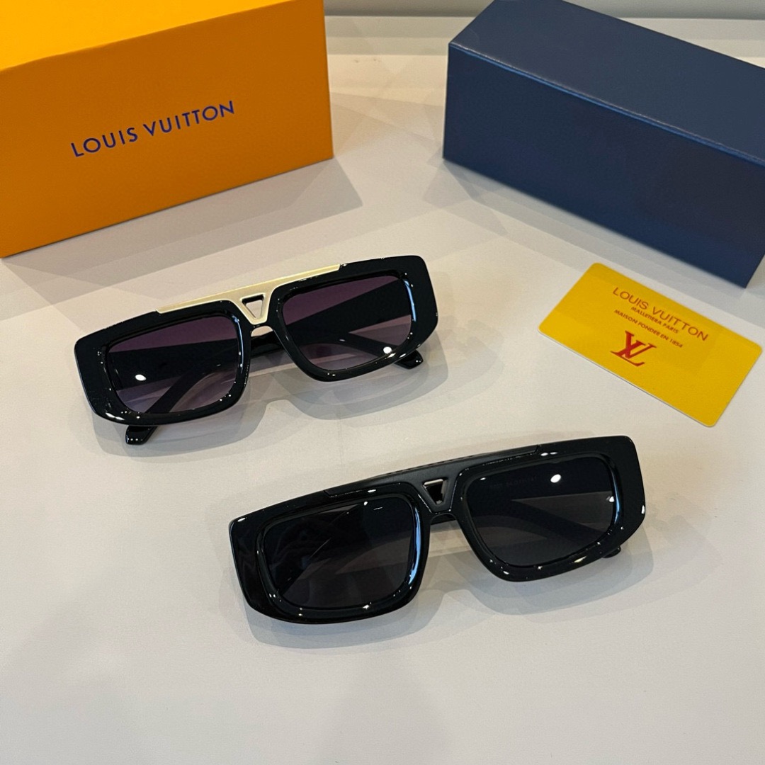 LV Sunglasses Fashion Glasses Oval Frame Designer Sunglass Womens Anti-Radiation Polarized Lenses Mens Retro Eyeglasses With Box