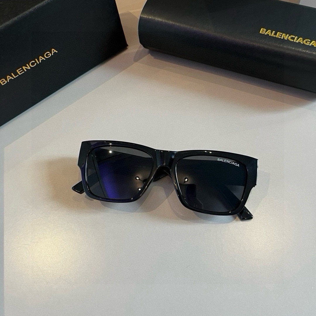 BALENCIAGA Top Sunglasses Fashion Glasses Oval Frame Designer Sunglass Womens Anti-Radiation Polarized Lenses Mens Retro Eyeglasses With Box