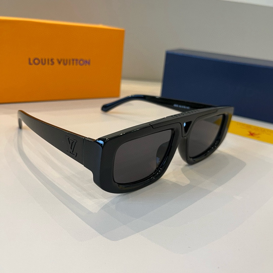 LV Sunglasses Fashion Glasses Oval Frame Designer Sunglass Womens Anti-Radiation Polarized Lenses Mens Retro Eyeglasses With Box