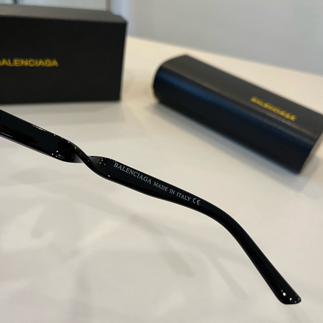 BALENCIAGA Sunglasses Fashion Glasses Oval Frame Designer Sunglass Womens Anti-Radiation Polarized Lenses Mens Retro Eyeglasses With Box