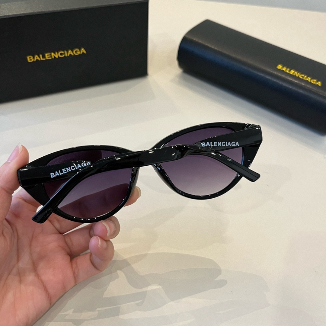 BALENCIAGA Sunglasses Fashion Glasses Oval Frame Designer Sunglass Womens Anti-Radiation Polarized Lenses Mens Retro Eyeglasses With Box