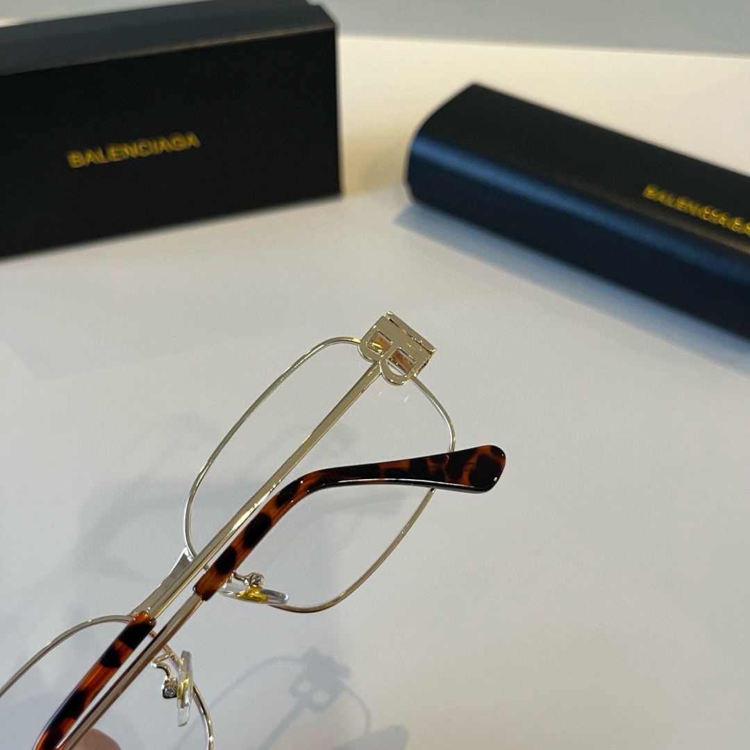 BALENCIAGA Designer Sunglasses Men For Women Oval Frame Metal Mirror Legs Sunglasses Retro Small Frame Sexy Little Women Fashion Luxury Glasses With Box