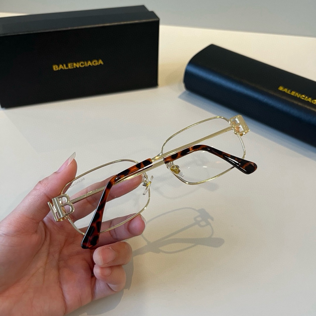 BALENCIAGA Designer Sunglasses Men For Women Oval Frame Metal Mirror Legs Sunglasses Retro Small Frame Sexy Little Women Fashion Luxury Glasses With Box