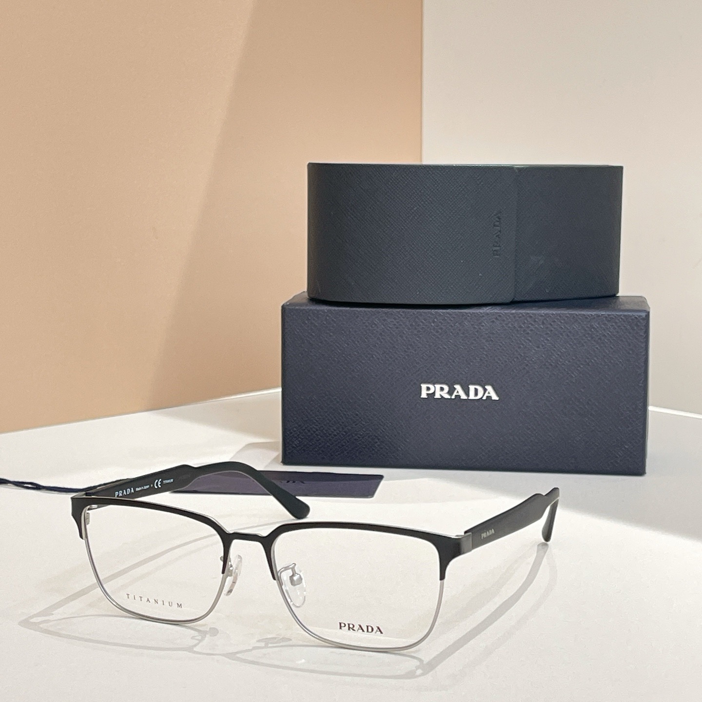 Prada Designer Sunglasses For Women Luxury Mens Sunglasses Classic Rectangular Metal Frame Glasses Goggle Outdoor Beach Sun Protection Glasses Driving Sun Glasses