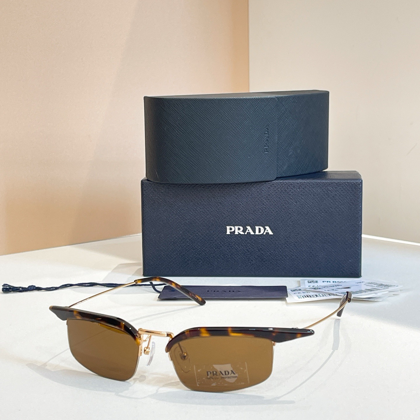 Prada Designer Sunglasses Women Oval Frame Metal Mirror Legs Sunglasses Retro Small Frame Sexy Little Women Fashion Luxury Glasses With Box