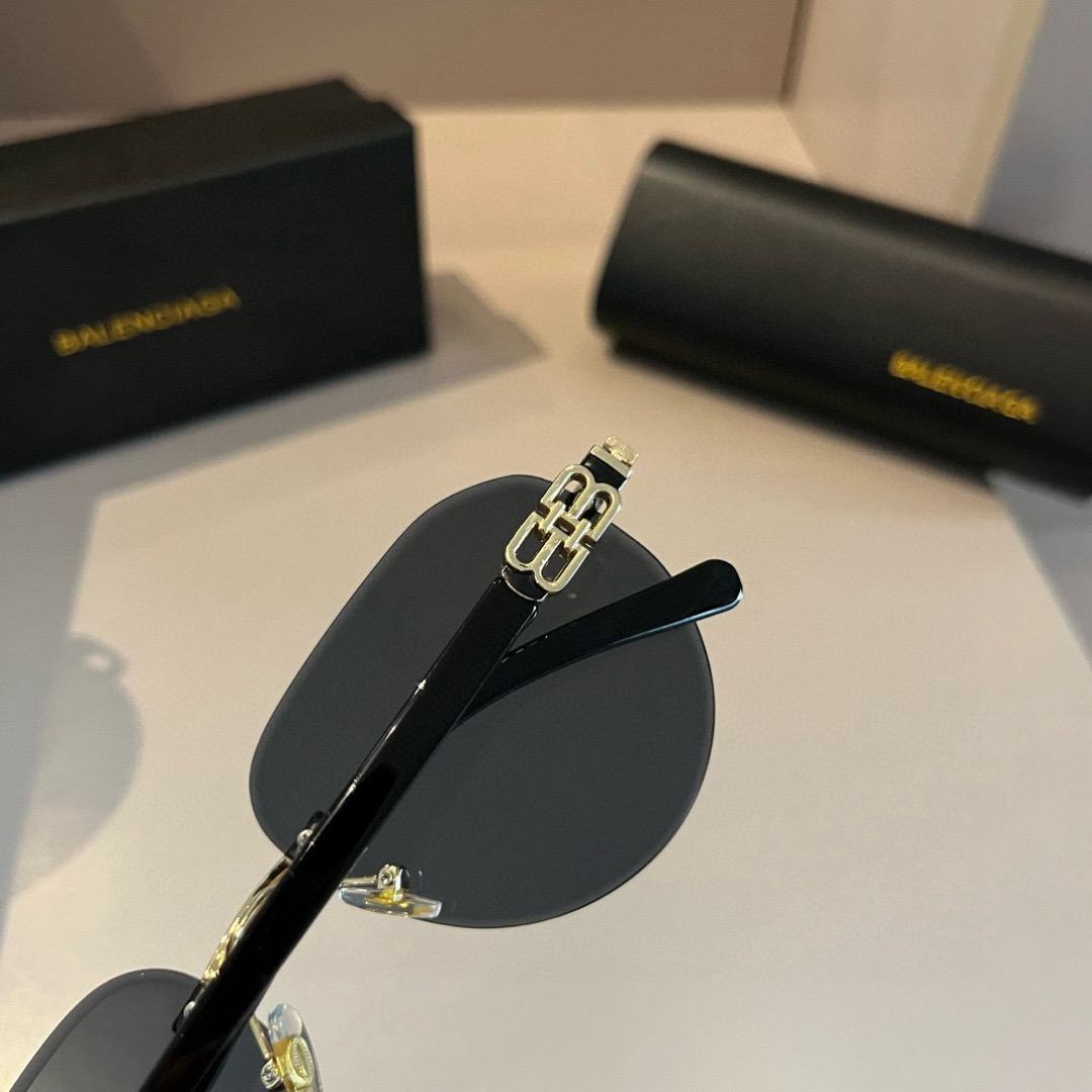 BALENCIAGA Designer Sunglasses Men For Women Oval Frame Metal Mirror Legs Sunglasses Retro Small Round Frame Sexy Little Women Fashion Luxury Glasses With Box